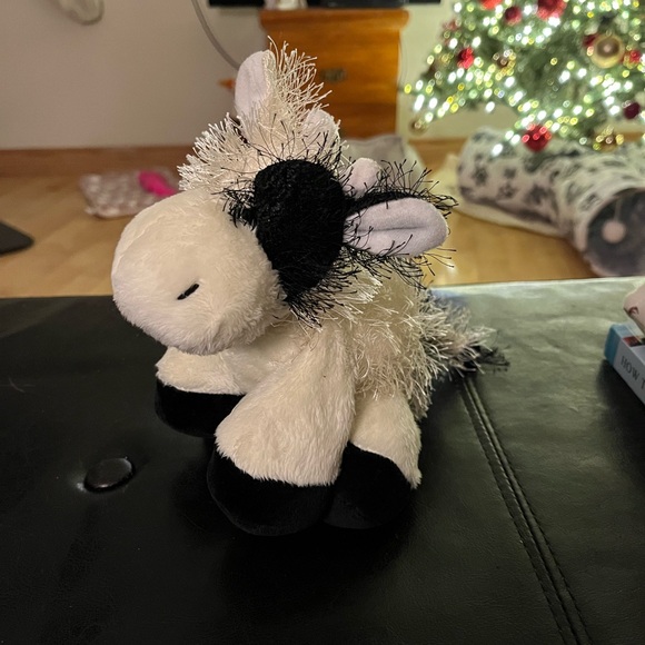 Webkinz Cow - Picture 1 of 3